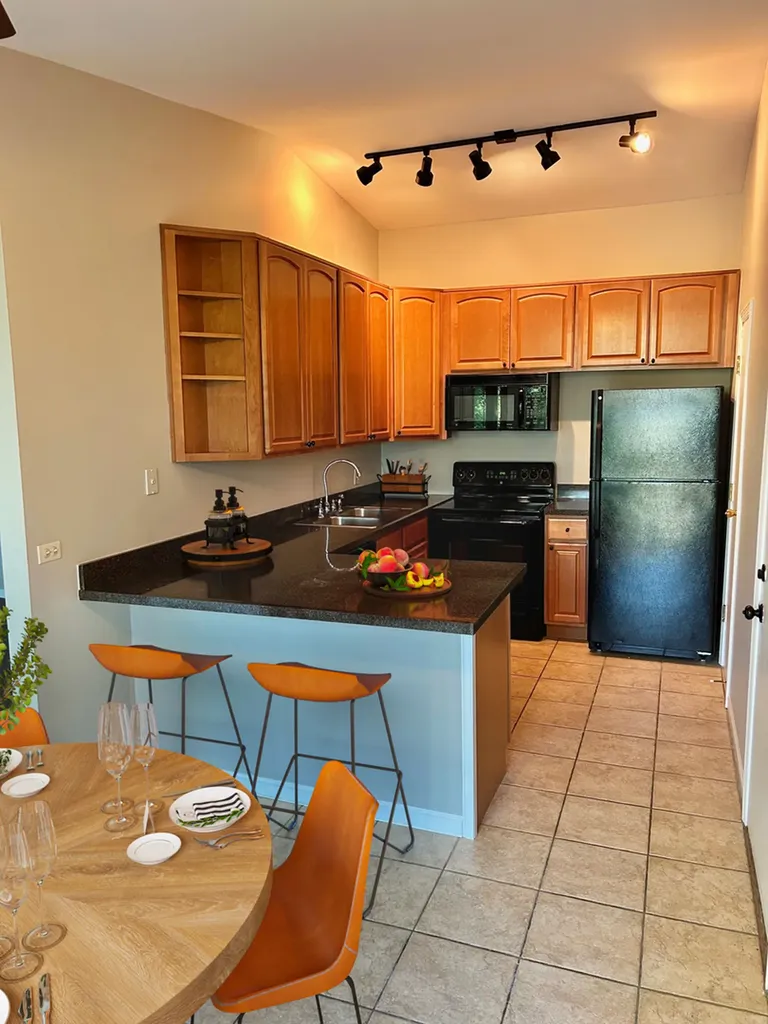 6019 Forest View Road Lisle IL 60532