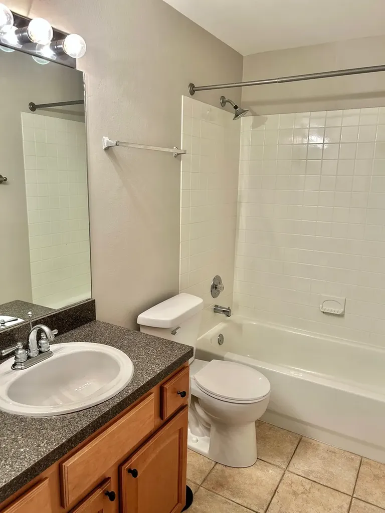 6019 Forest View Road Lisle IL 60532