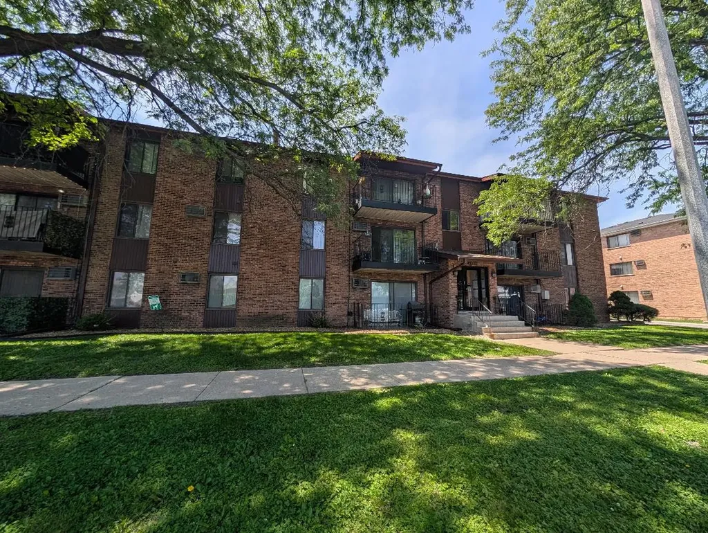6005 Marshall Avenue Chicago Ridge IL 60415
