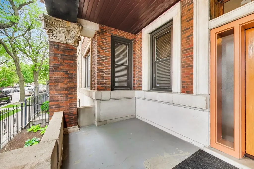 4361 South Greenwood Avenue Chicago IL 60653