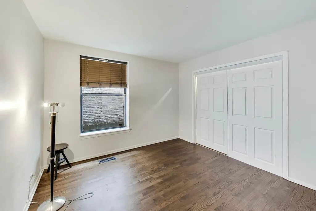 4361 South Greenwood Avenue Chicago IL 60653