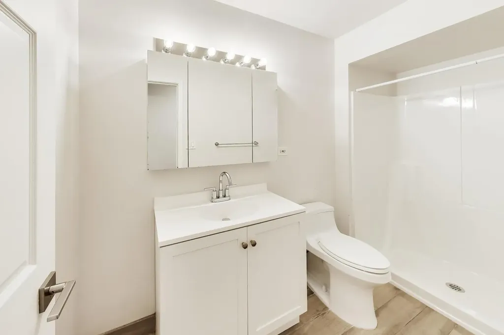 4361 South Greenwood Avenue Chicago IL 60653