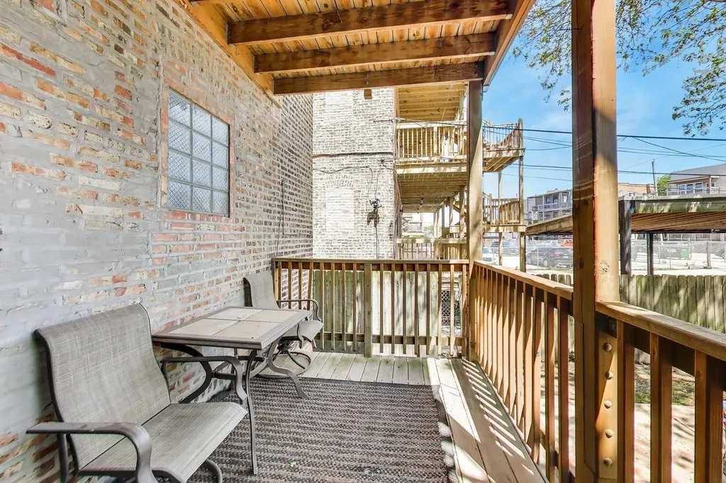 4361 South Greenwood Avenue Chicago IL 60653
