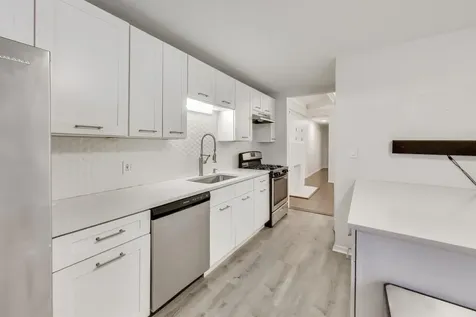 4361 South Greenwood Avenue Chicago IL 60653