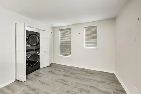 4361 South Greenwood Avenue Chicago IL 60653