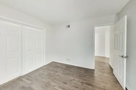 4361 South Greenwood Avenue Chicago IL 60653