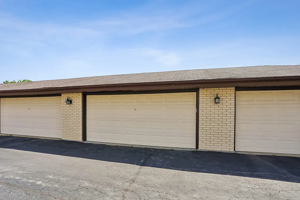 15229 Catalina Drive Orland Park IL 60462