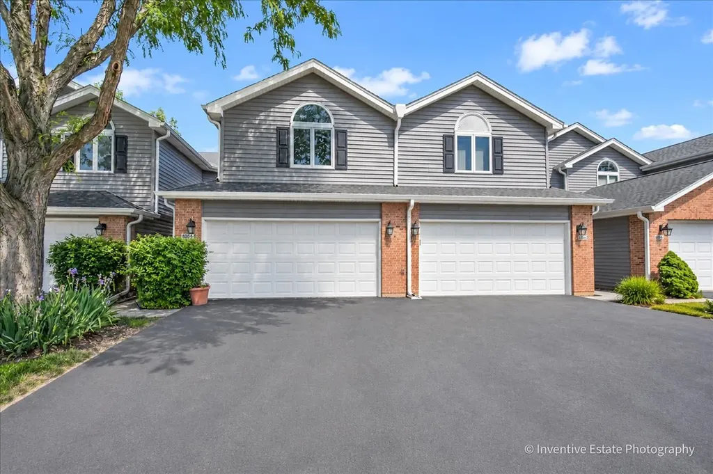 8304 Highpoint Circle Darien IL 60561