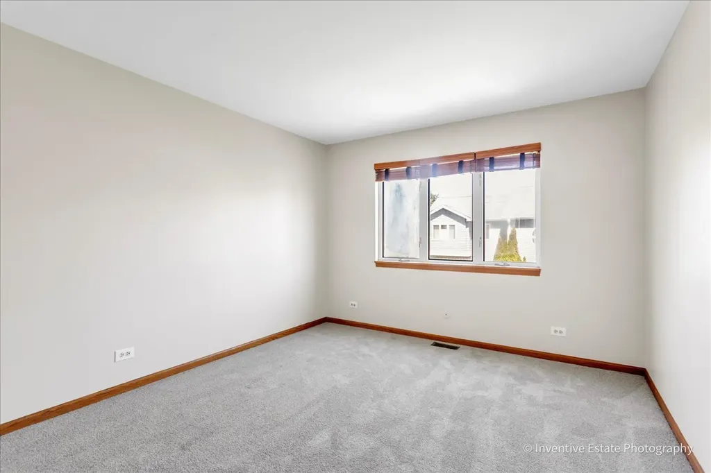 8304 Highpoint Circle Darien IL 60561