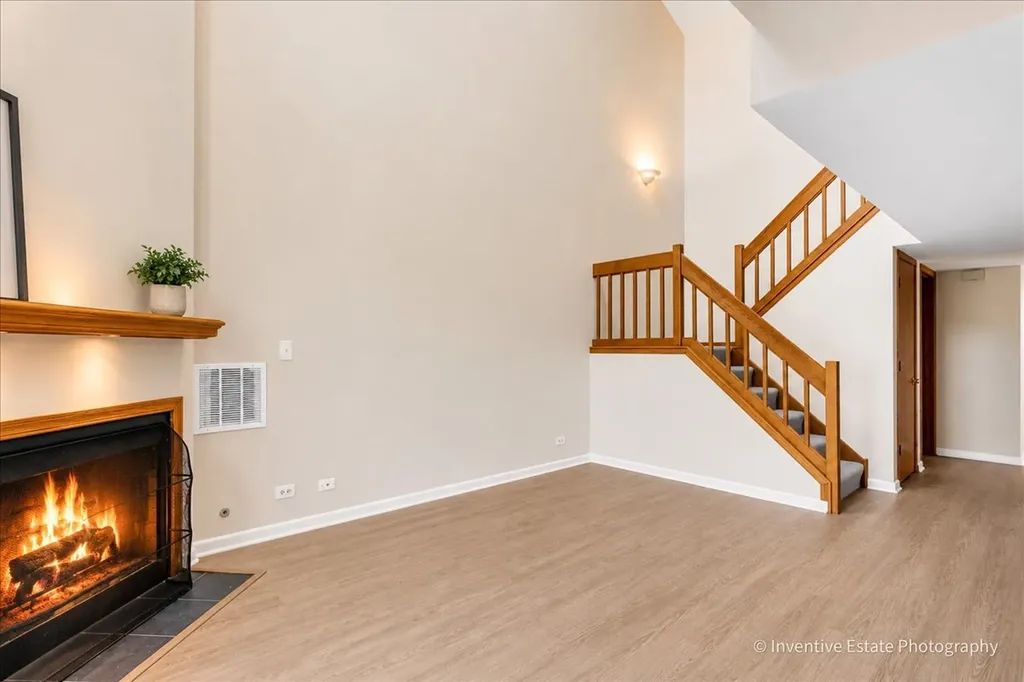 8304 Highpoint Circle Darien IL 60561