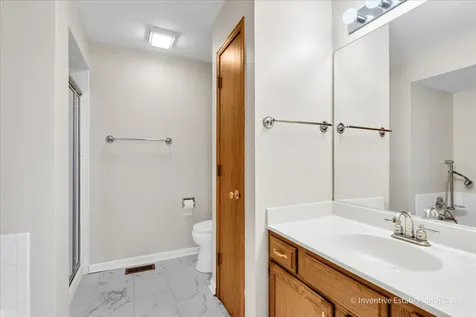 8304 Highpoint Circle Darien IL 60561