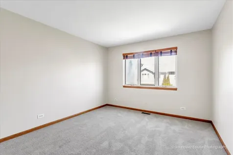 8304 Highpoint Circle Darien IL 60561