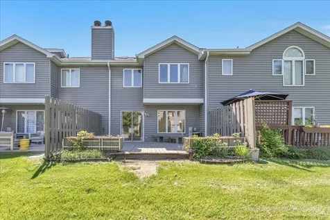 8304 Highpoint Circle Darien IL 60561