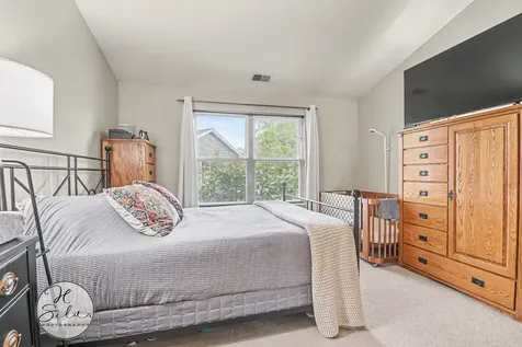 2035 Waverly Lane Algonquin IL 60102
