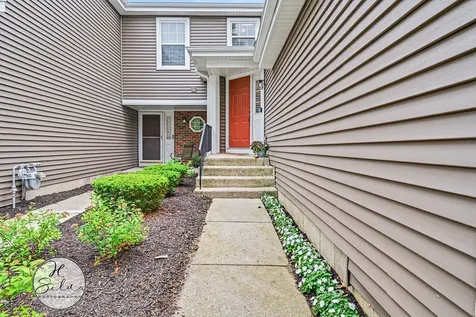 2035 Waverly Lane Algonquin IL 60102