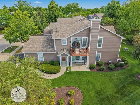 2035 Waverly Lane Algonquin IL 60102