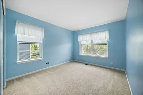 3061 Hughsdale Street Elgin IL 60124