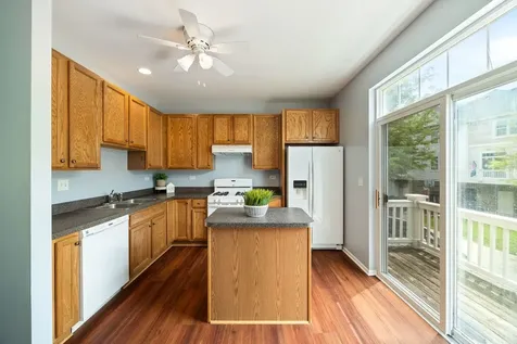 3061 Hughsdale Street Elgin IL 60124