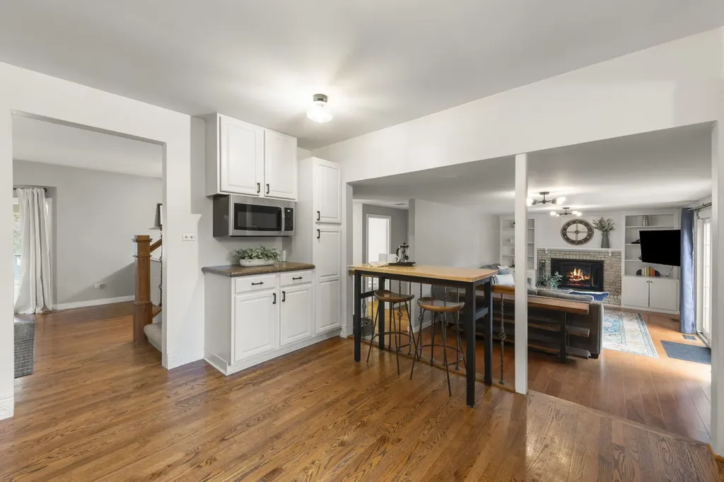 908 Kennebec Lane Naperville IL 60563