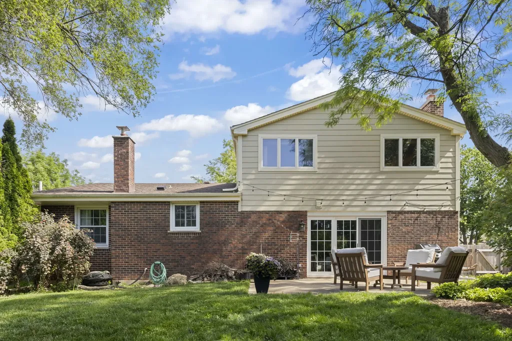 908 Kennebec Lane Naperville IL 60563