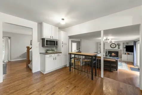 908 Kennebec Lane Naperville IL 60563