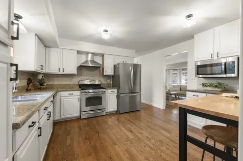 908 Kennebec Lane Naperville IL 60563