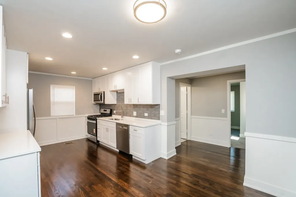 1244 West 115th Street Chicago IL 60643