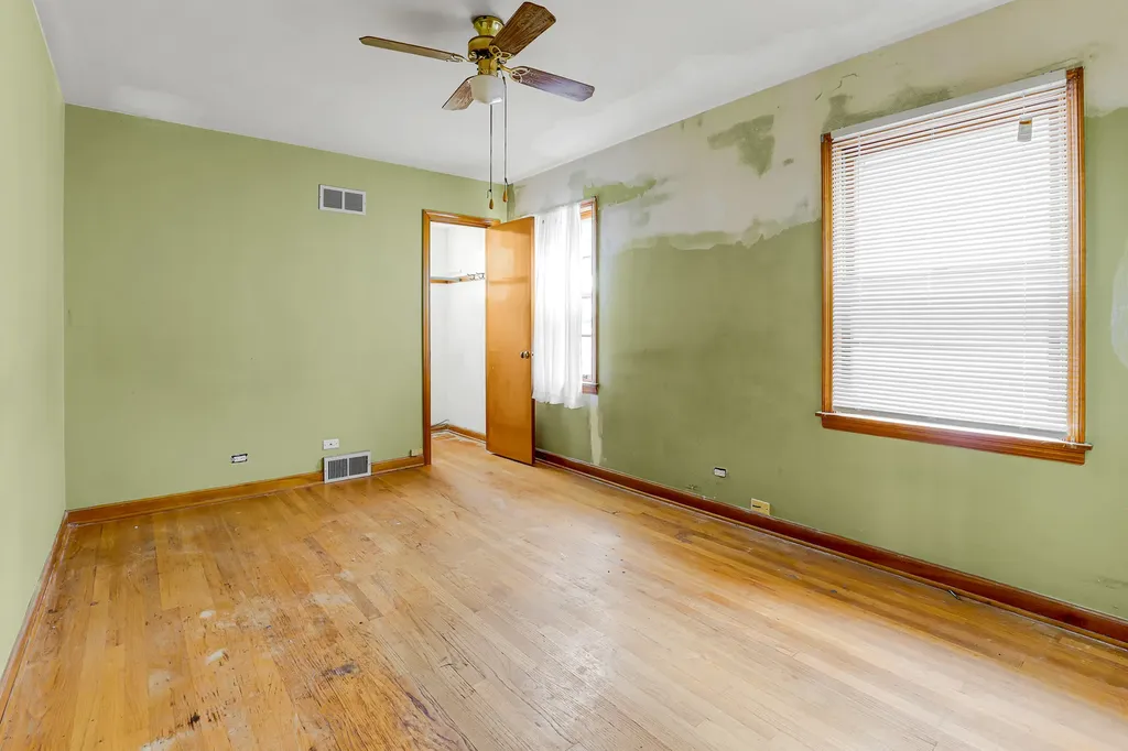 2332 Florence Street Blue Island IL 60406