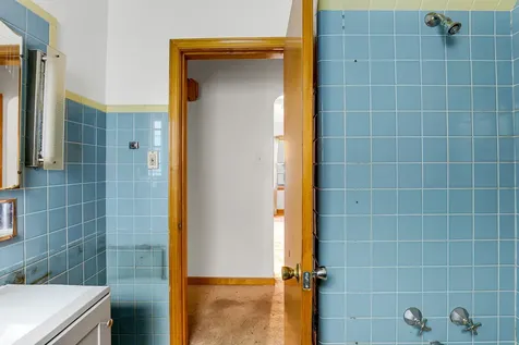 2332 Florence Street Blue Island IL 60406