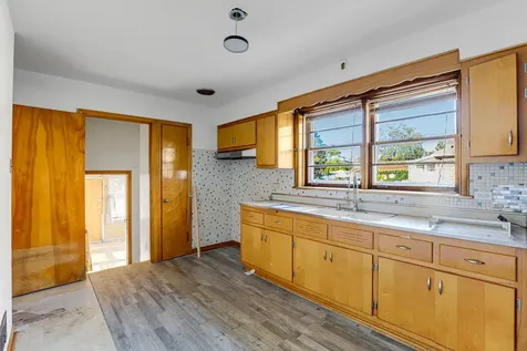 2332 Florence Street Blue Island IL 60406