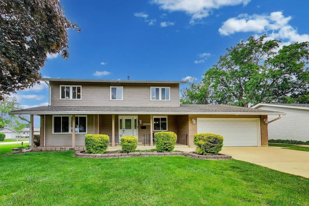 100 Kenilworth Avenue Elk Grove Village IL 60007