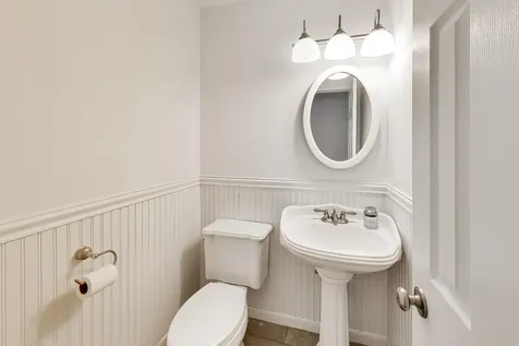 100 Kenilworth Avenue Elk Grove Village IL 60007