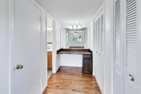 100 Kenilworth Avenue Elk Grove Village IL 60007