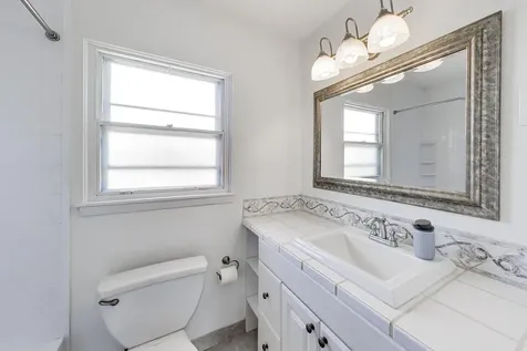 100 Kenilworth Avenue Elk Grove Village IL 60007