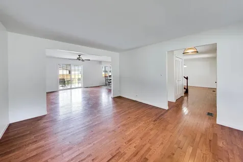 100 Kenilworth Avenue Elk Grove Village IL 60007