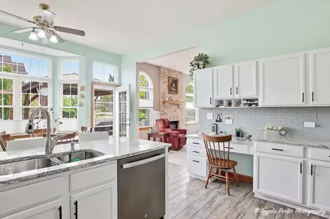 4641 4TH Street Winthrop Harbor IL 60096