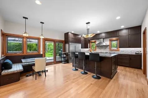 23W212 Blackcherry Lane Glen Ellyn IL 60137