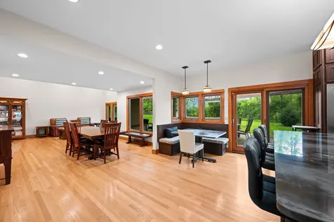 23W212 Blackcherry Lane Glen Ellyn IL 60137