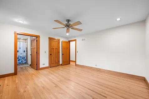 23W212 Blackcherry Lane Glen Ellyn IL 60137