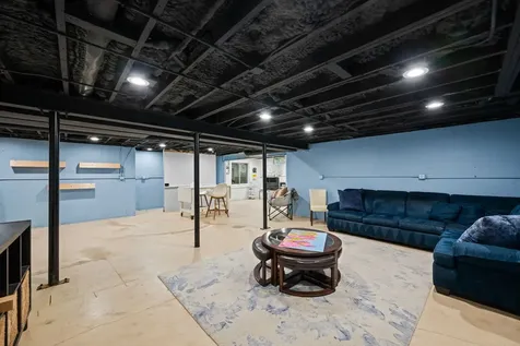 23W212 Blackcherry Lane Glen Ellyn IL 60137