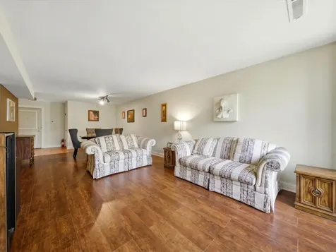 333 South East Avenue Oak Park IL 60302