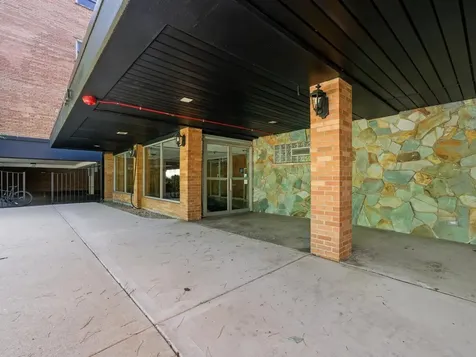 333 South East Avenue Oak Park IL 60302