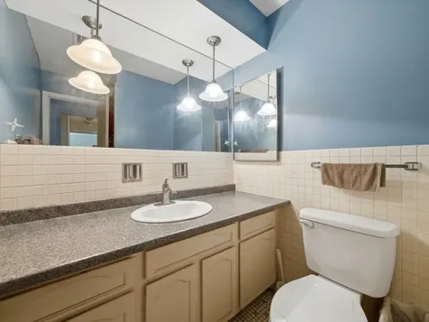 333 South East Avenue Oak Park IL 60302