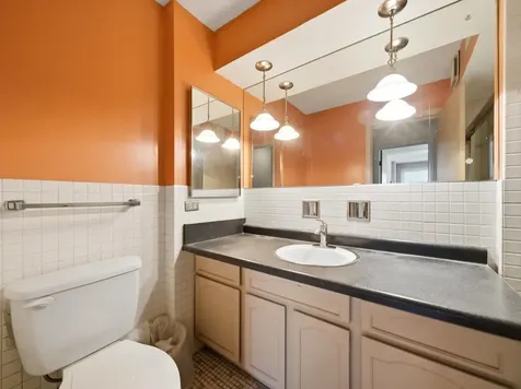 333 South East Avenue Oak Park IL 60302