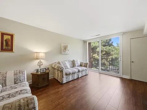 333 South East Avenue Oak Park IL 60302
