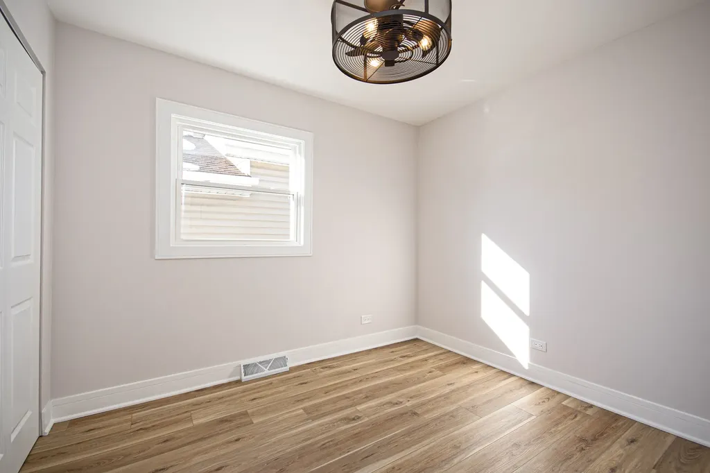 1005 West 103rd Street Chicago IL 60643