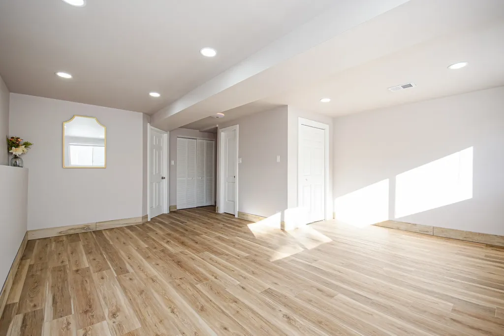 1005 West 103rd Street Chicago IL 60643