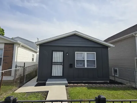 1005 West 103rd Street Chicago IL 60643