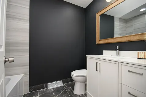 1005 West 103rd Street Chicago IL 60643