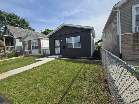 1005 West 103rd Street Chicago IL 60643